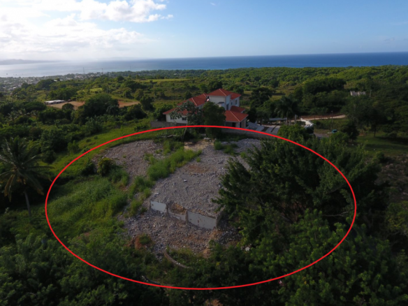 DE OPORTUNIDAD LOTE DE TERRENO CON VISTA AL MAR DE VENTA EN RIO SAN JUA CON 7,782 Mts2
