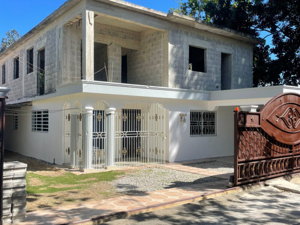 📌CASA DE 2 NIVELES DE VENTA EN LA CAPITALITA DE NAGUA!