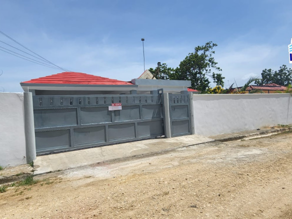 🌠Tenemos esta Amplia Casa de Venta en Nueva Nagua, con Patio y Apartamento en la parte de atrás…