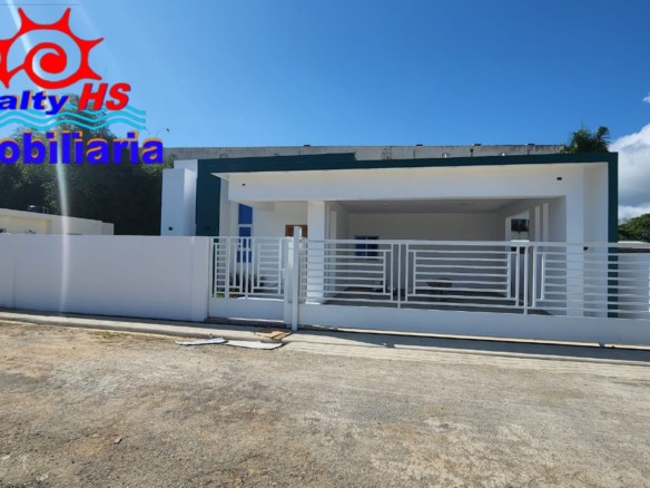 Casa MODERNA, NUEVA, LISTA PAR A ENTREGAR de Venta en Nagua