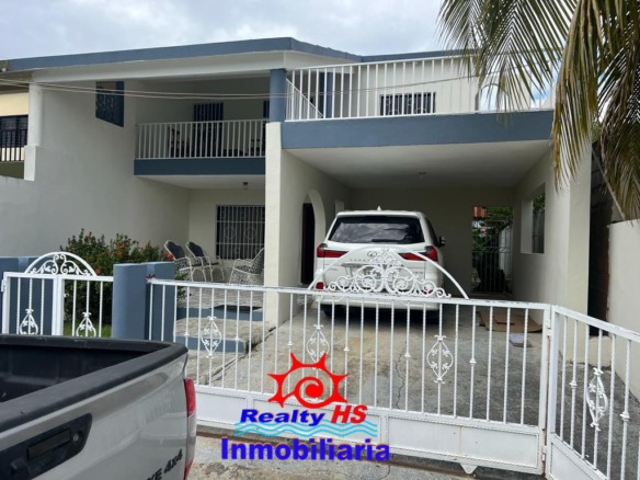 CASA DE 2 NIVELES DE VENTA EN NUEVA NAGUA