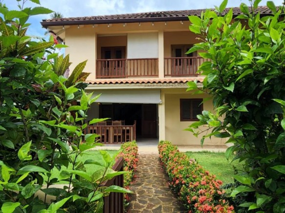 VILLA PALOMA, DE VENTA EN RES. LAS MARIPOSAS, LAS TERRENAS