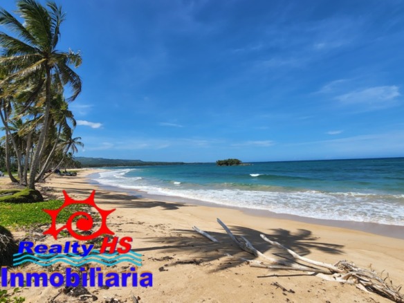 Lote de 3,500 Mt2 Venta en La Playa La Entrada, Cabrera.
