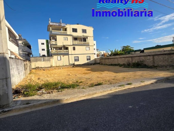 Solar de Venta En Nagua, Sector Urbanización Hilario, de 403 Mt2