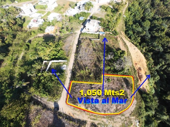 Solar con Vista al Mar, de Venta en La parte Alta de Nagua, de 1,050 Mts2