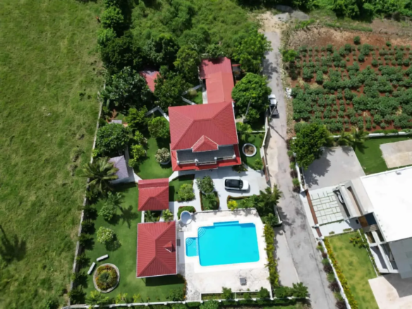 Villa Campestre de Venta en Loma Alta de Cabrera