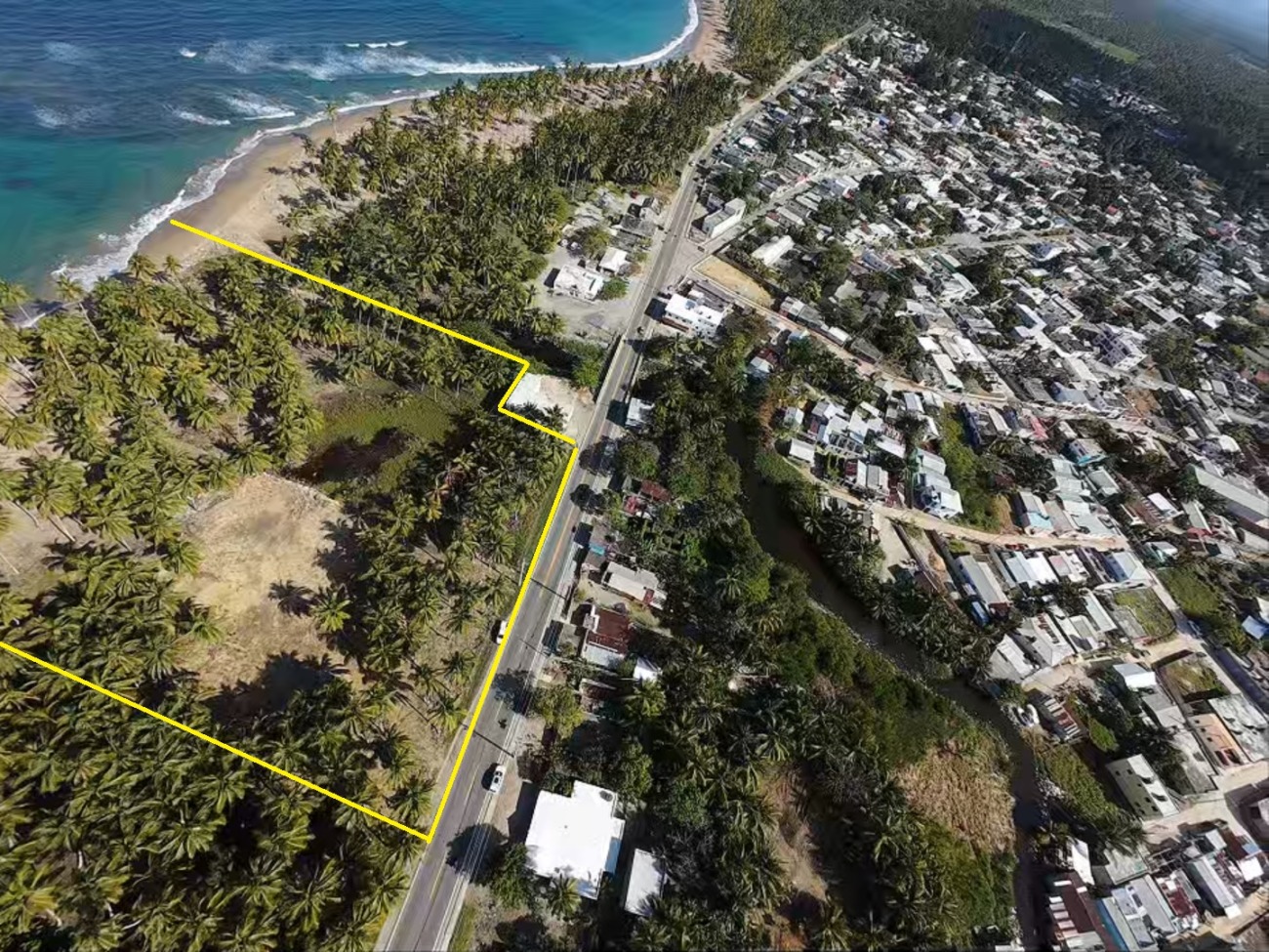 Lote de Terreno en Primera Linea de Playa de Venta en Matancitas.