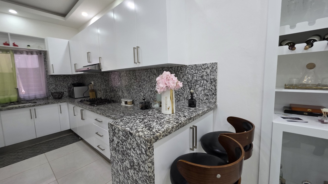 Apartamentos en Residencial Mariangel III, Salida Nagua-San Fco. de Macorís.