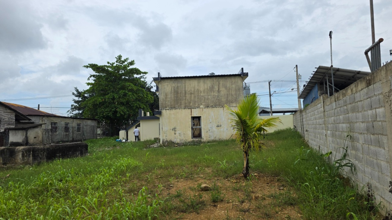 🏢Local De Venta En El Factor, Los Limones.🏢