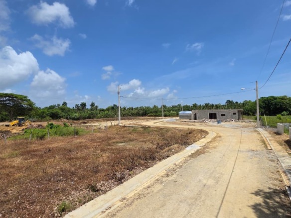 Lotes De Terrenos Ubicados En el Sector Nelson Pérez, Urbanización Caridad Campos, detrás de la UAPA.