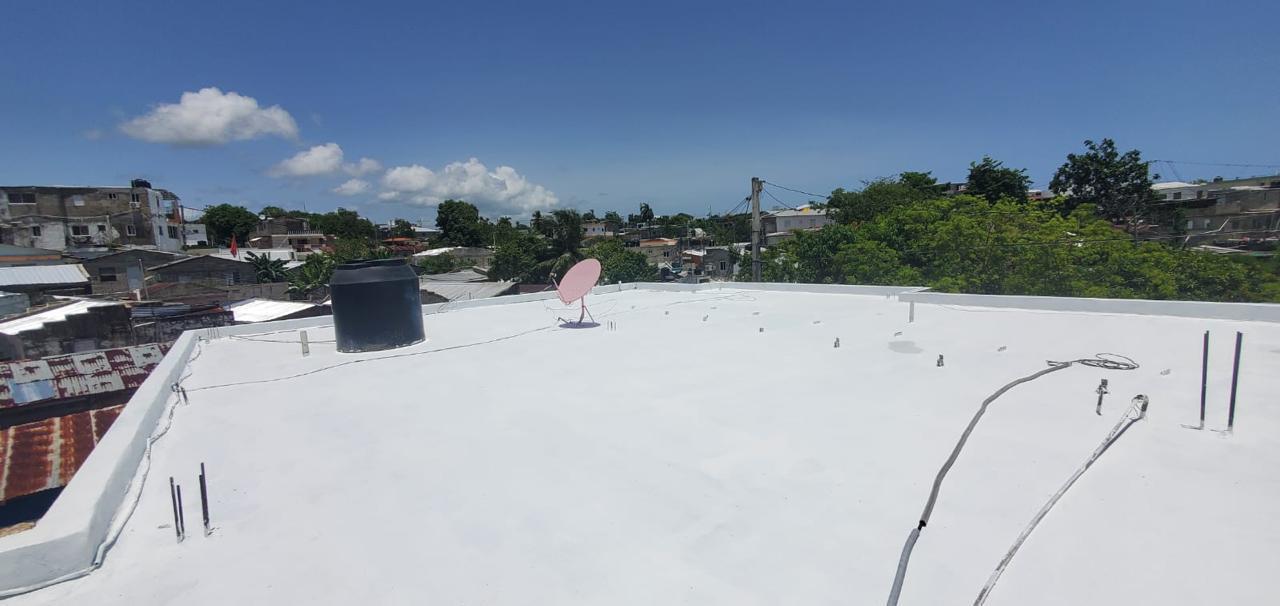 CASA DE VENTA EN LA URBANIZACION BELLA VISTA NAGUA MARIA TRINIDAD SANCHEZ.