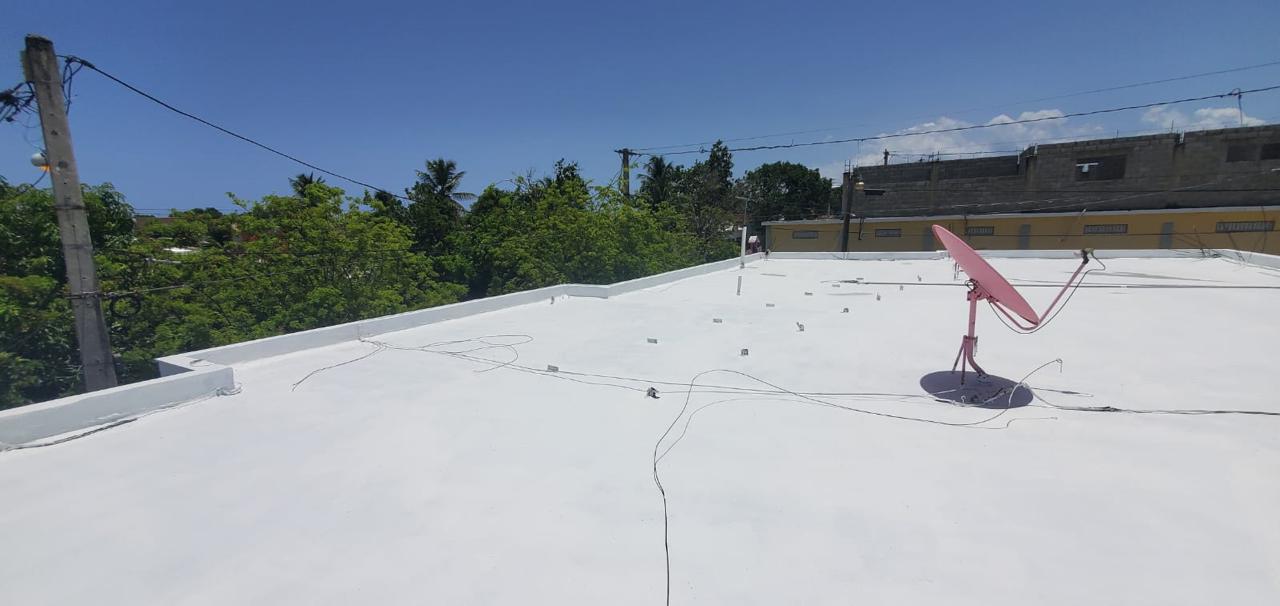 CASA DE VENTA EN LA URBANIZACION BELLA VISTA NAGUA MARIA TRINIDAD SANCHEZ.