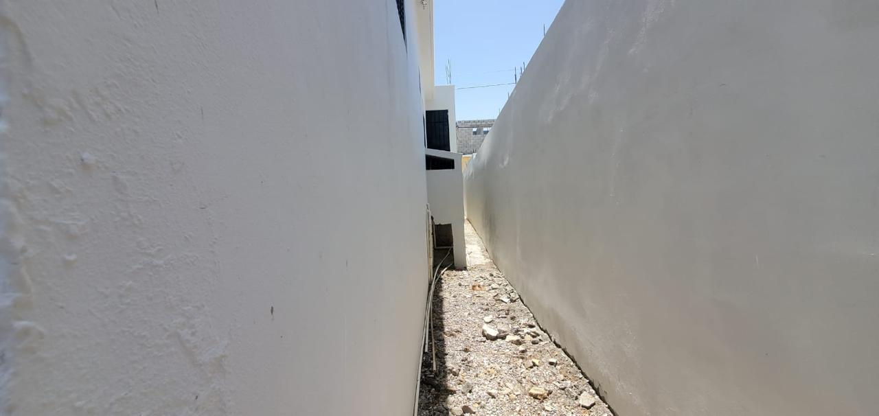 CASA DE VENTA EN LA URBANIZACION BELLA VISTA NAGUA MARIA TRINIDAD SANCHEZ.