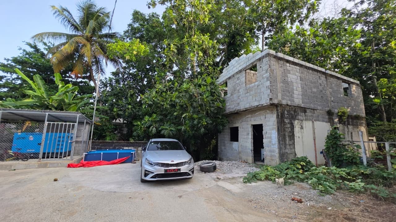 CASA MEJORA EN VENTA EN LA CAPITALISTA, NAGUA MARIA TRINIDAD SANCHEZ.