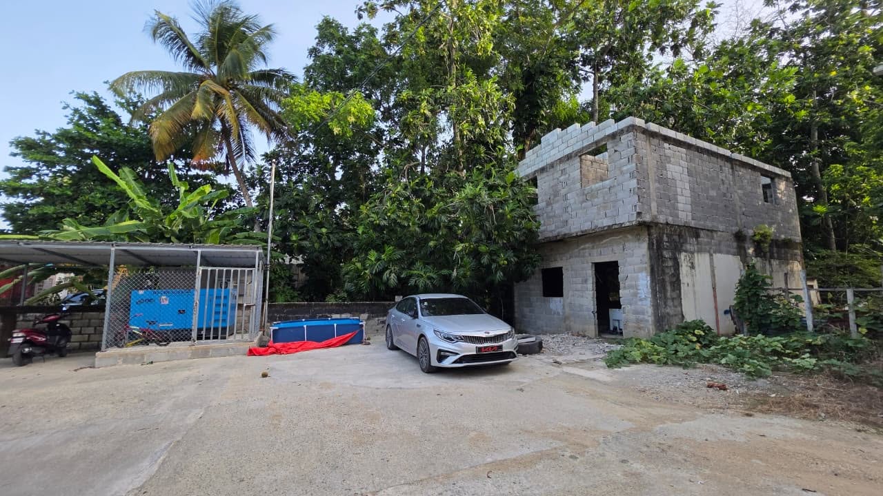 CASA MEJORA EN VENTA EN LA CAPITALISTA, NAGUA MARIA TRINIDAD SANCHEZ.