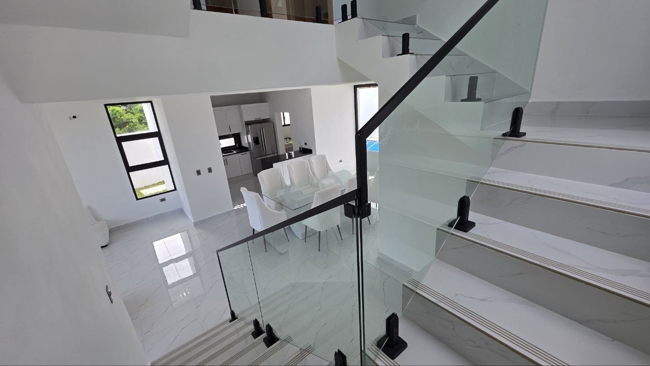 CASA VALERIA 4 EN VENTA EN NUEVA NAGUA, MARIA TRINIDAD SANCHEZ.