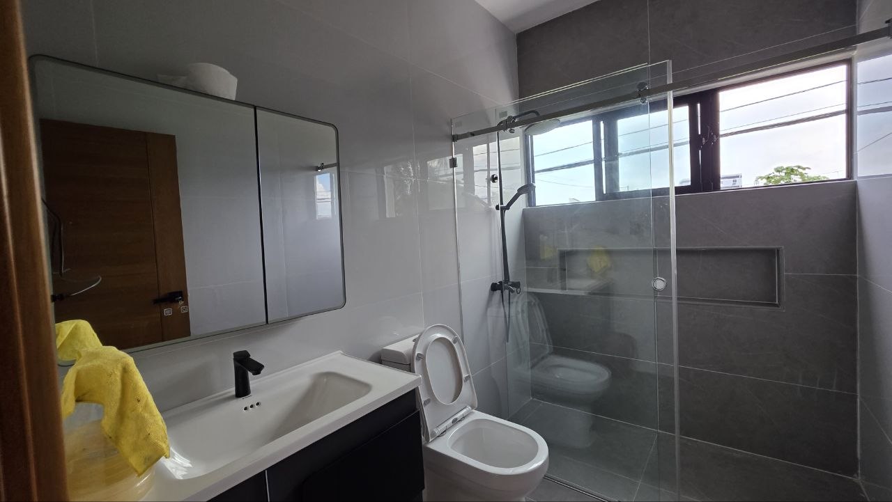 CASA VALERIA 4 EN VENTA EN NUEVA NAGUA, MARIA TRINIDAD SANCHEZ.