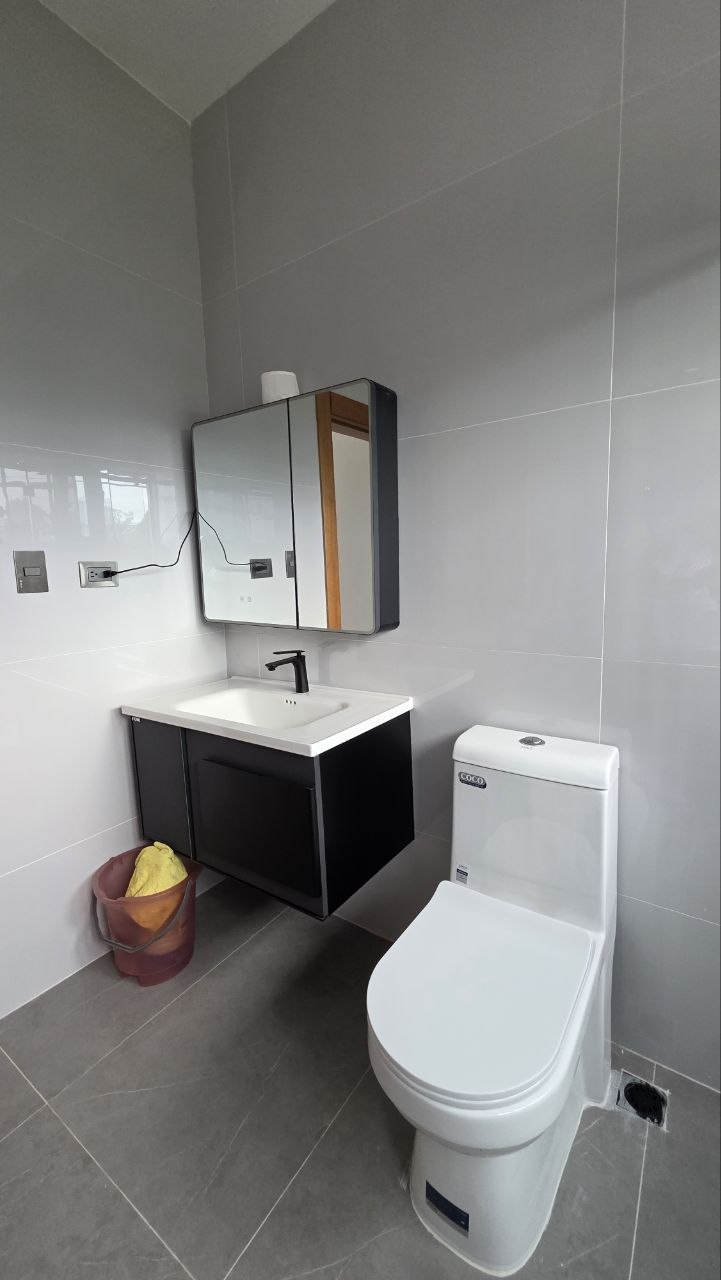 CASA VALERIA 4 EN VENTA EN NUEVA NAGUA, MARIA TRINIDAD SANCHEZ.