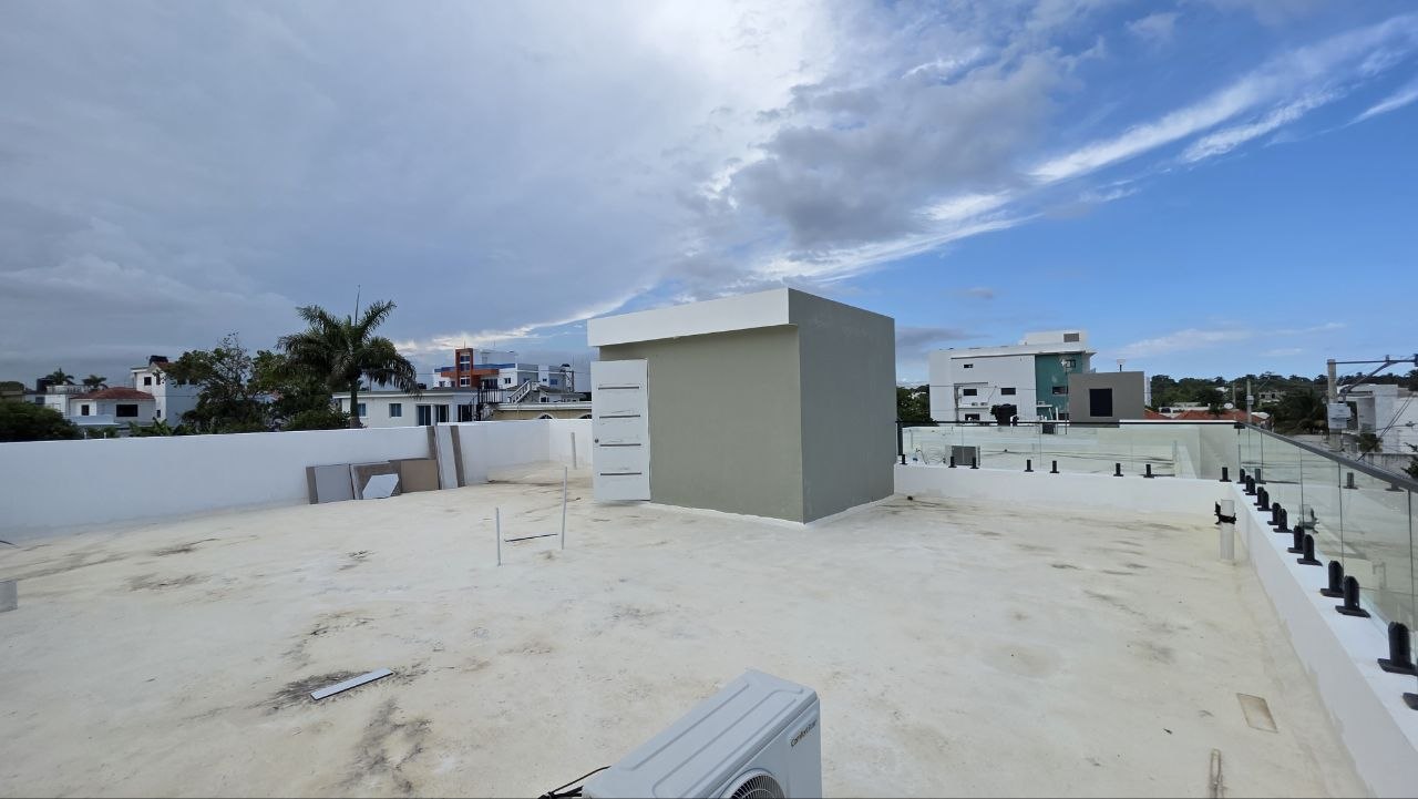CASA VALERIA 4 EN VENTA EN NUEVA NAGUA, MARIA TRINIDAD SANCHEZ.