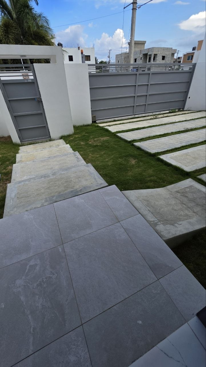 CASA VALERIA 4 EN VENTA EN NUEVA NAGUA, MARIA TRINIDAD SANCHEZ.